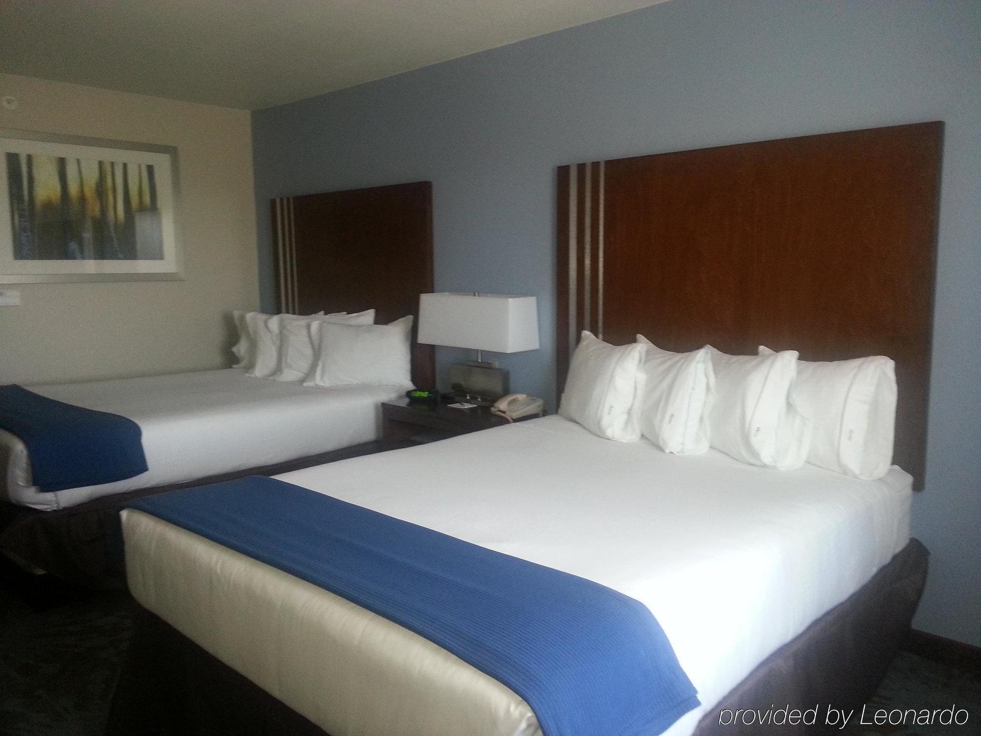 Holiday Inn Express & Suites San Antonio Nw Near Seaworld, An Ihg Hotel Экстерьер фото