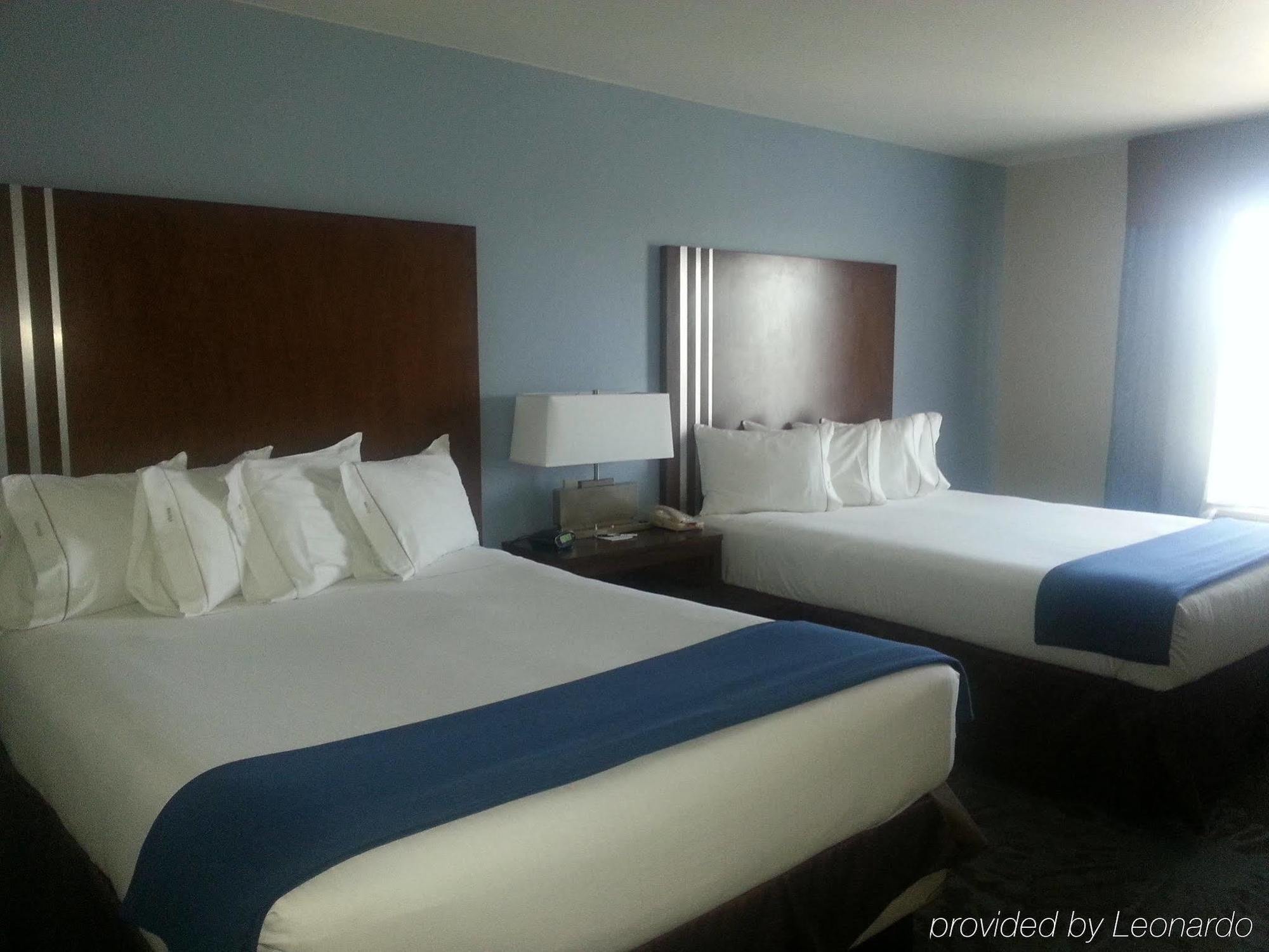 Holiday Inn Express & Suites San Antonio Nw Near Seaworld, An Ihg Hotel Экстерьер фото